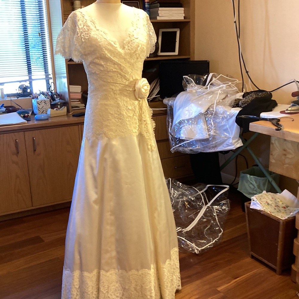 NWOT Bridal Gown